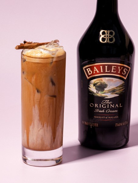 Image of Iced Baileys Dirty Chai Latte